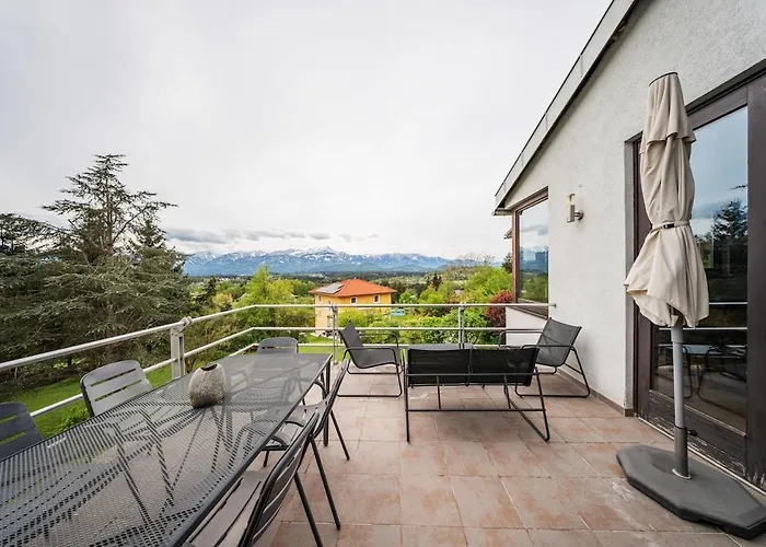 Velden - Karawankenpanorama *